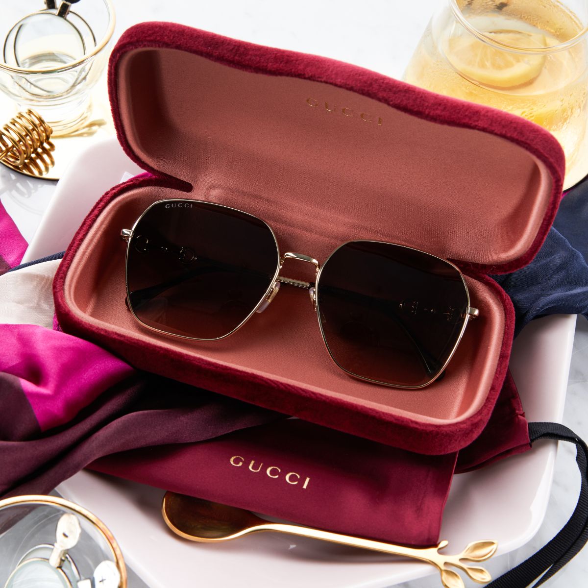 f14cec_330a49602fe140b9aaf5563eea2d852emv2 gucci-gg00882-sa-1200x1200